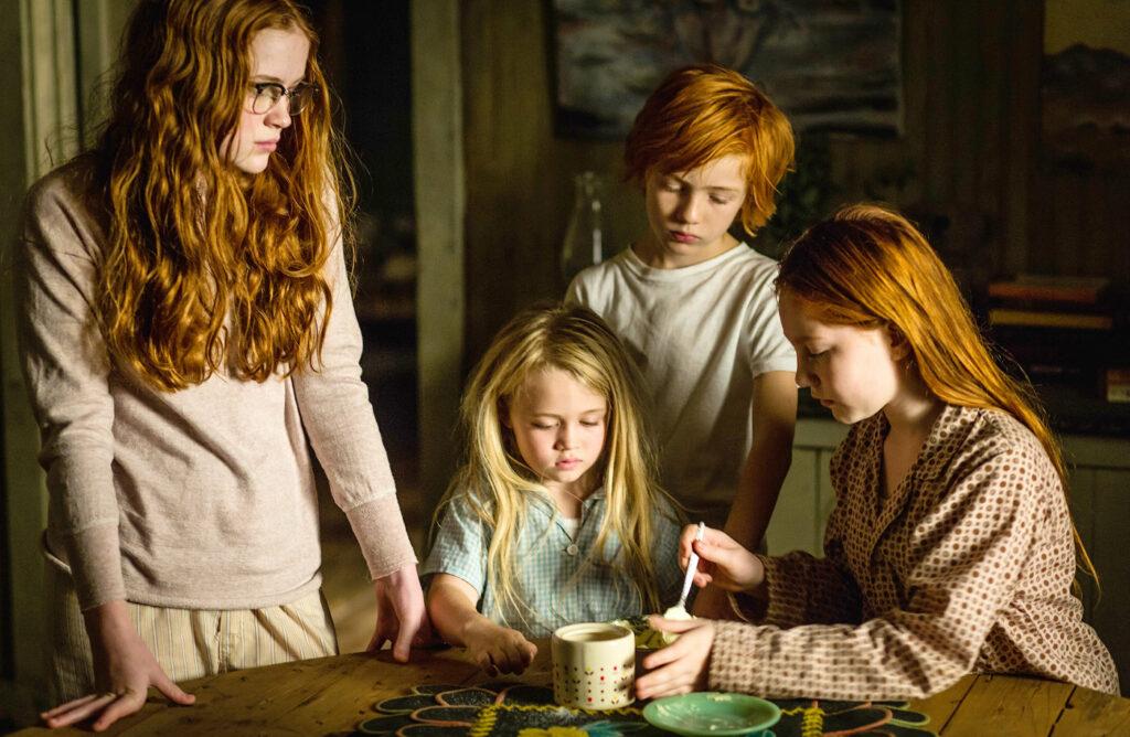 Стеклянный замок (2017)